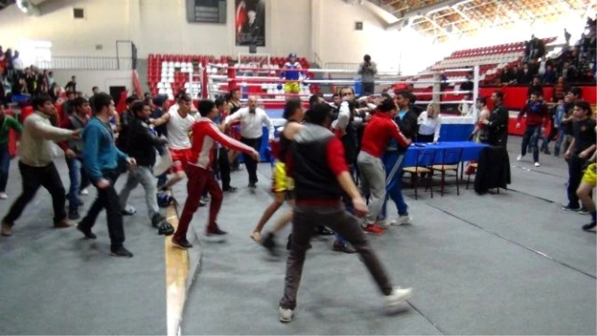 Uşak\'ta Muay Thai Seçmelerinde Kavga