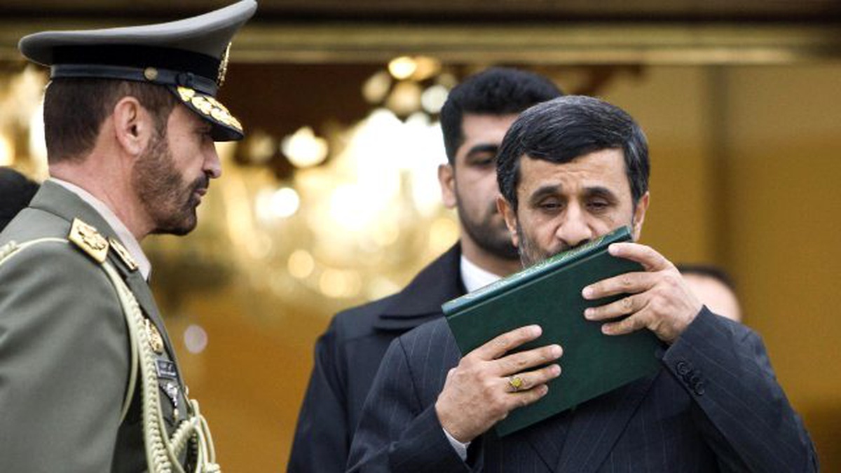 Ahmedinejad, Siyasete Geri Dönüyor