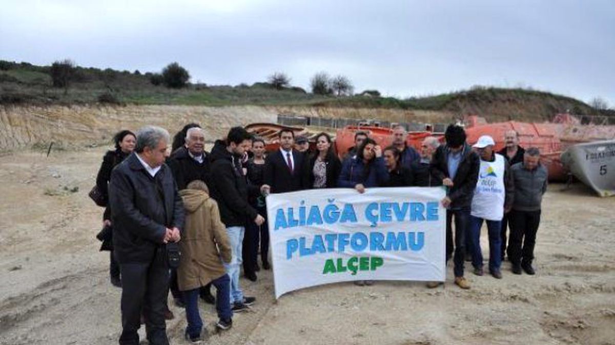 Aliağa\'ya Getirilen Gemide Tehlikeli Atık İddiası