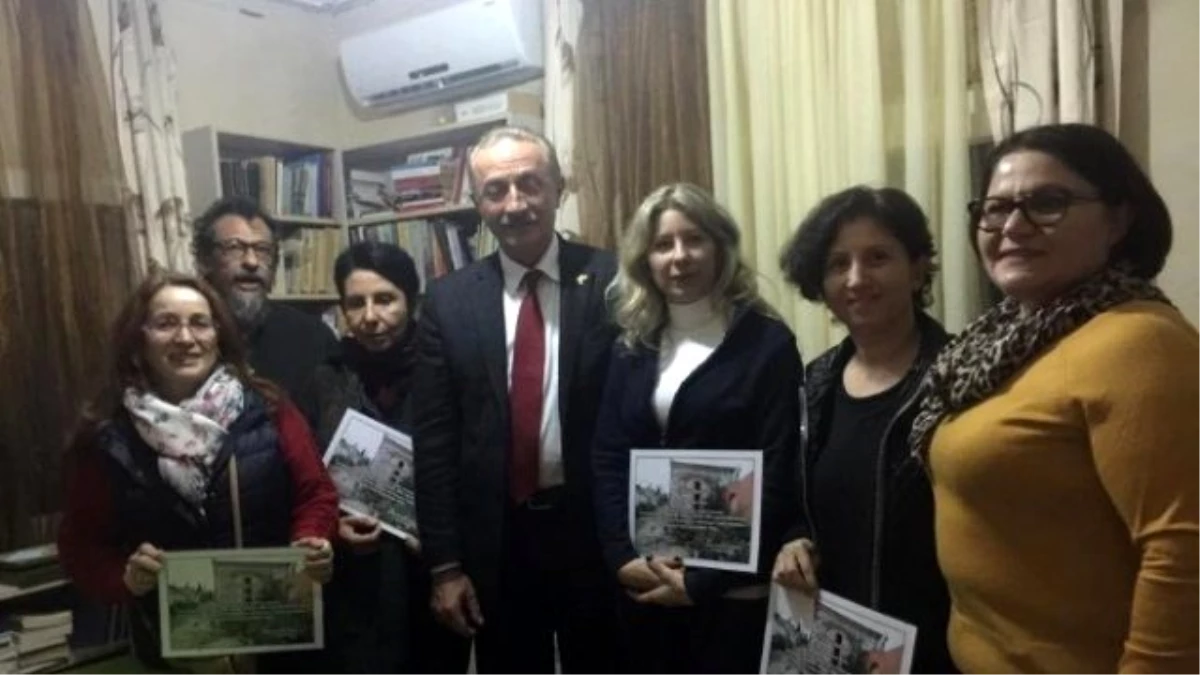 Başkan Atabay\'dan Yazarlara Teşekkür Belgesi