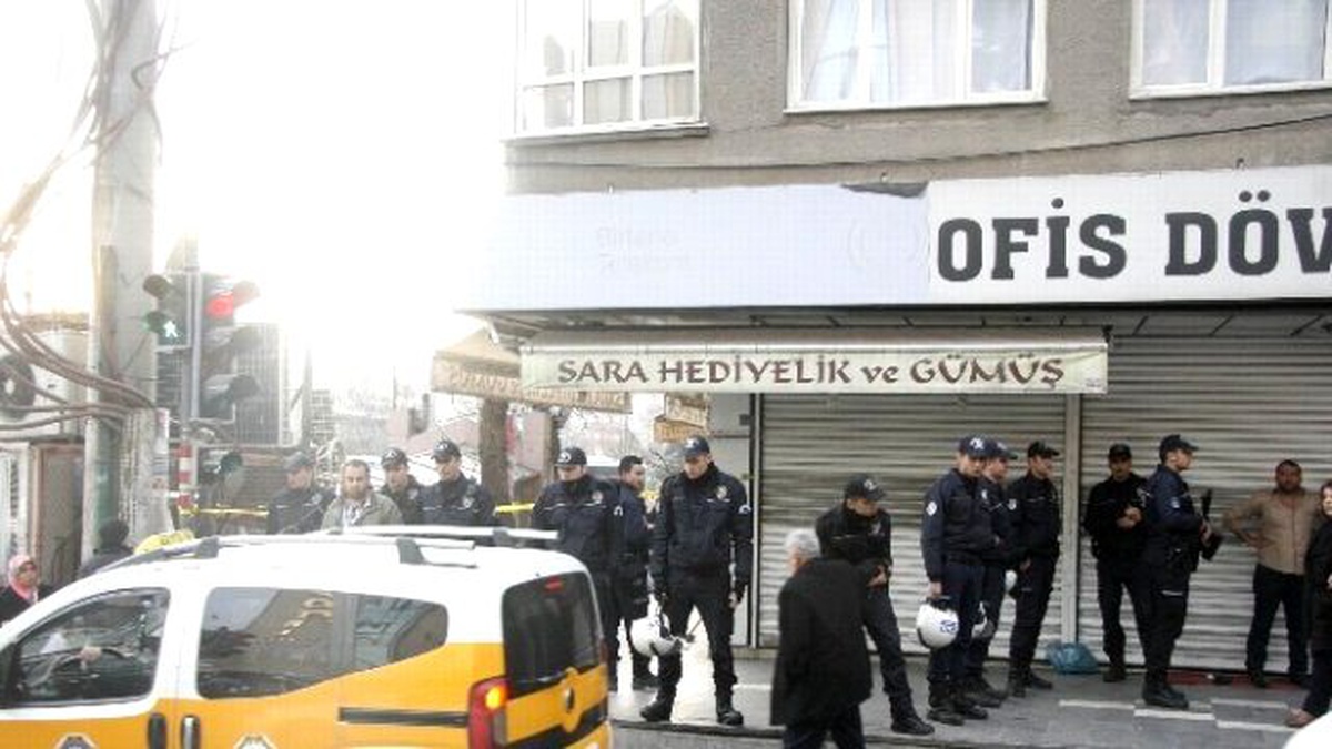 Diyarbakır\'da Esnaf Kavgası: 4 Yaralı