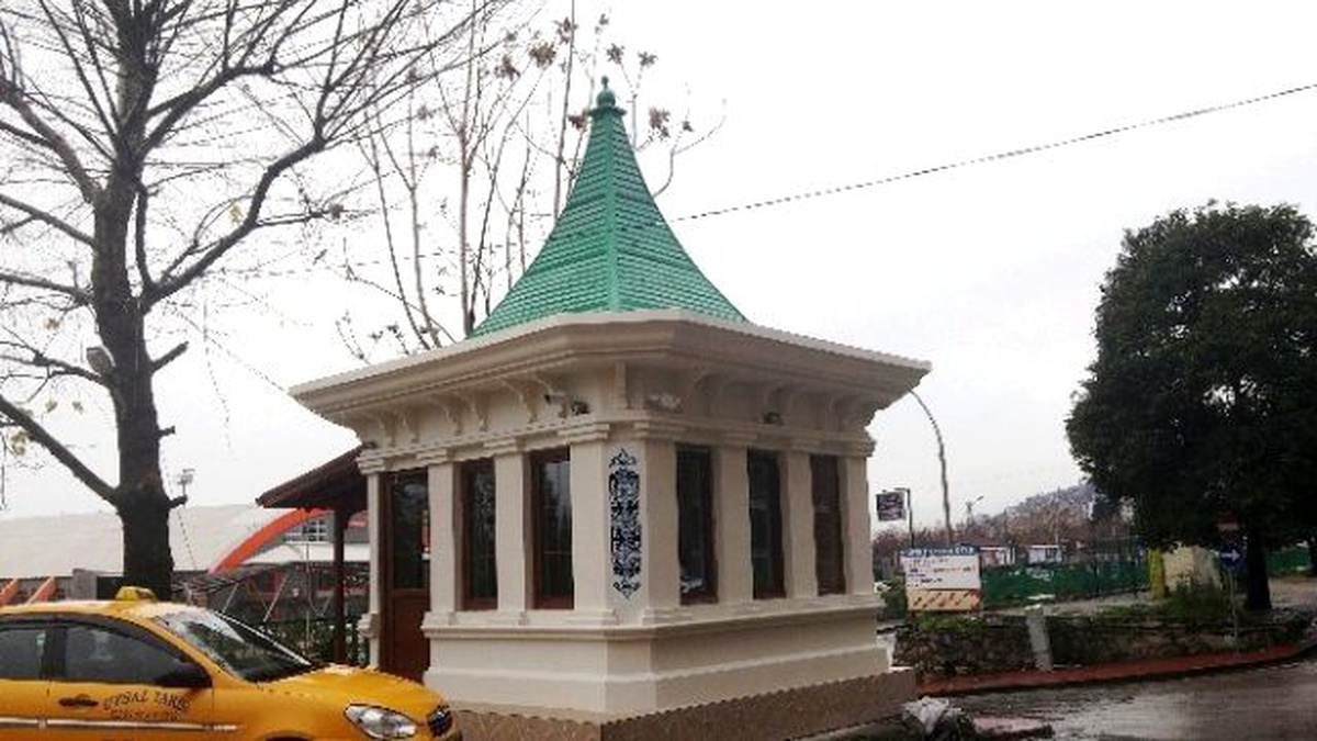 İzmit, Taksi Duraklarıyla Farkediliyor