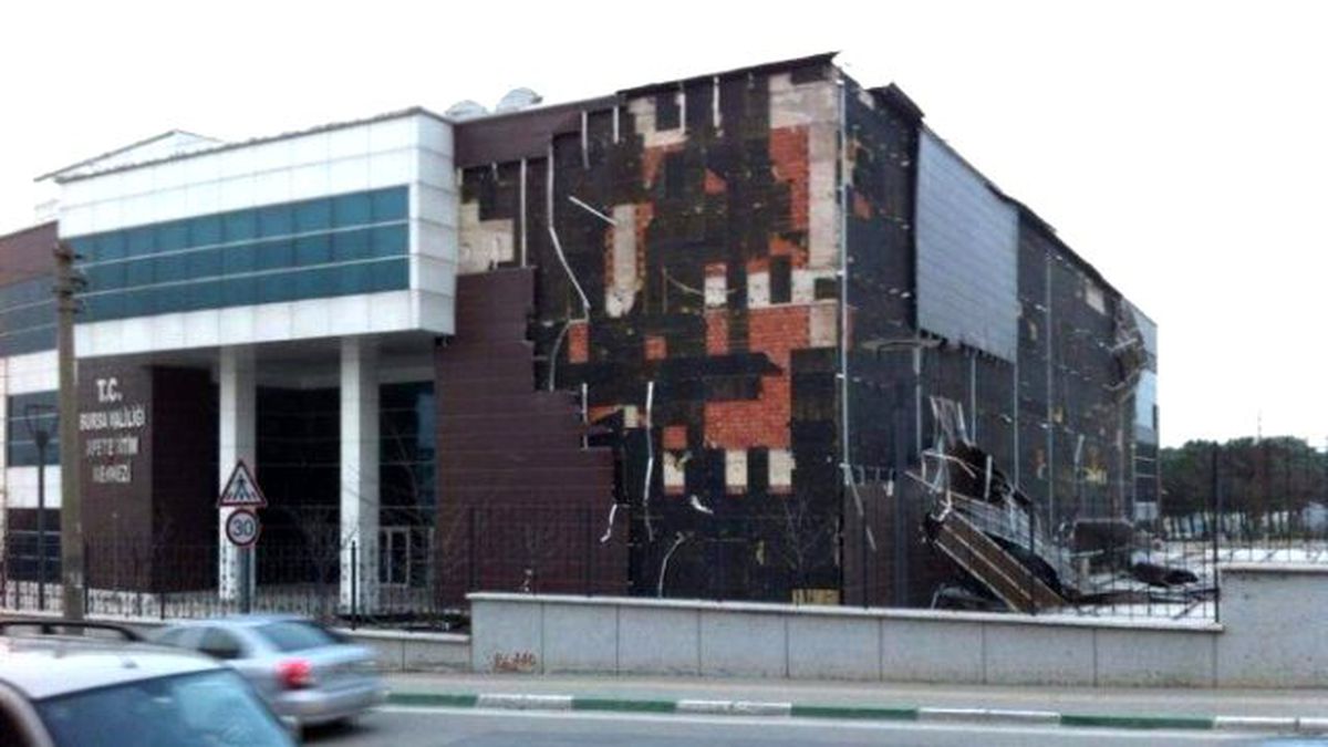 Lodos Afet Eğitim Merkezi\'ni de Vurdu