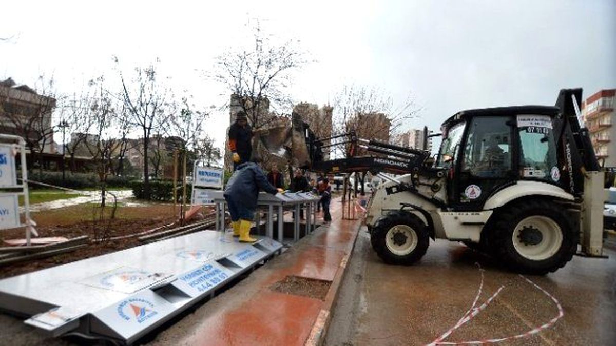 Muratpaşa Belediyesi\'nden Etiler\'e Yeraltı Konteyneri