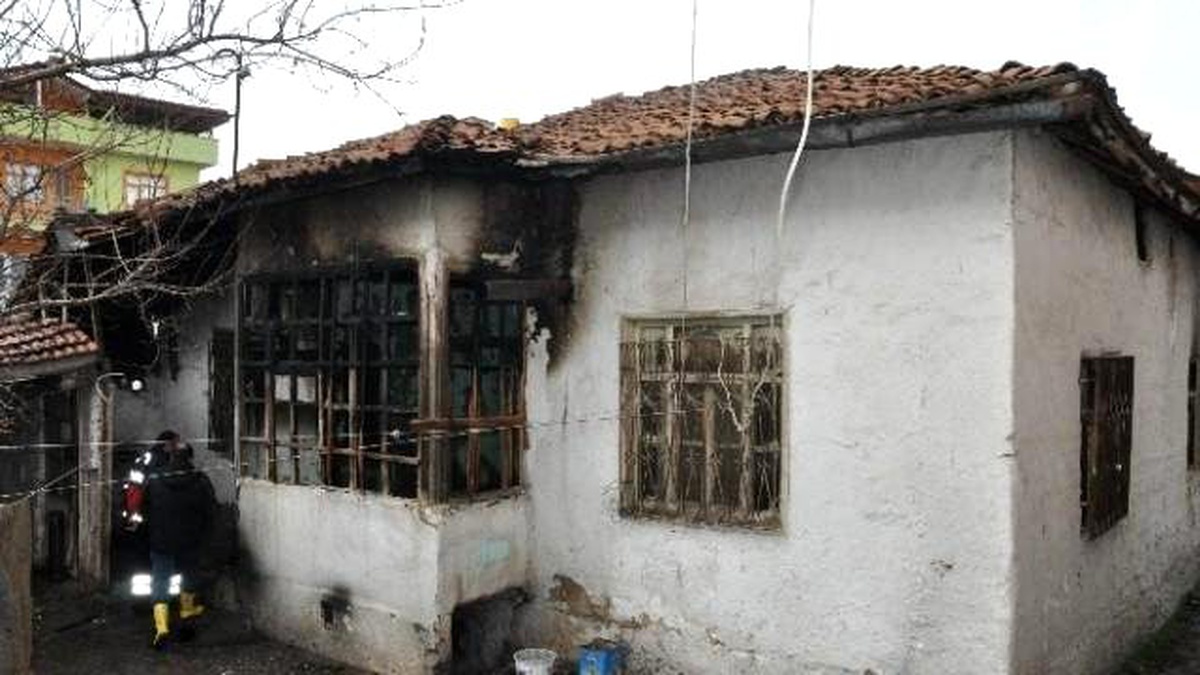 Malkara\'da Ev Yangını: 3 Yaralı