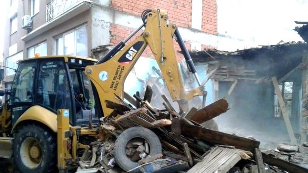 Söke Metruk Yapılardan Kurtuluyor