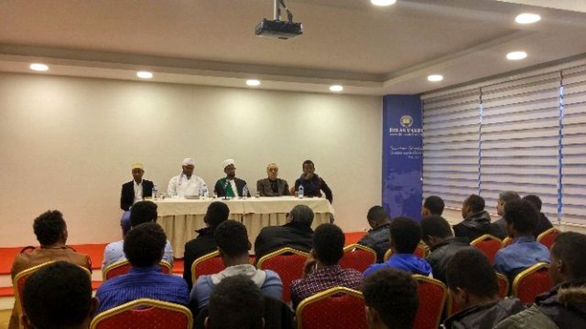 Somalili Öğrenciler Mevlid-İ Nebevi Konferansı İçin İhlas Vakfında Bir Araya Geldiler