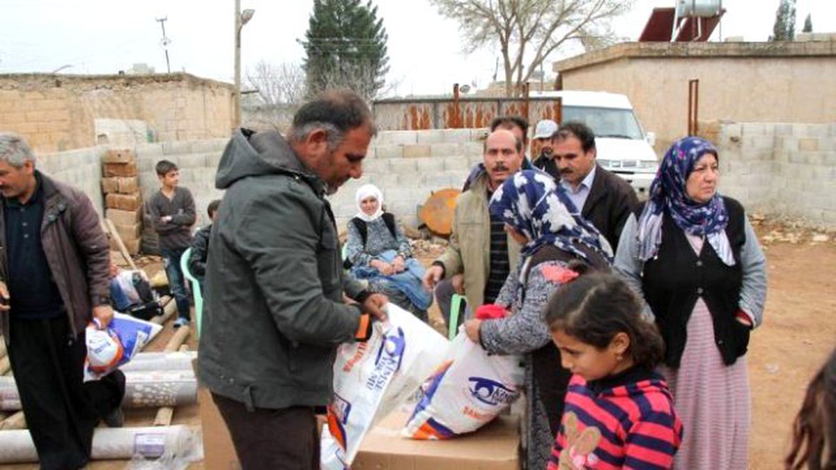 Suriyeli Öğrencilerden Yardım