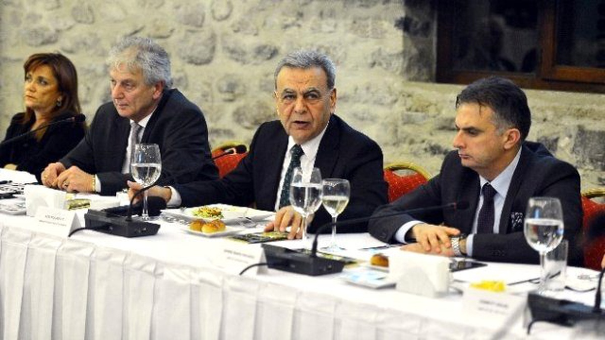 Türkiye\'nin En Büyük Fuar Kompleksi İzmir\'de Açılıyor