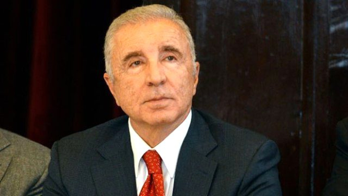 Ünal Aysal\'dan Galatasaray Başkanı Duygun Yarsuvat\'a Çok Sert Yanıt