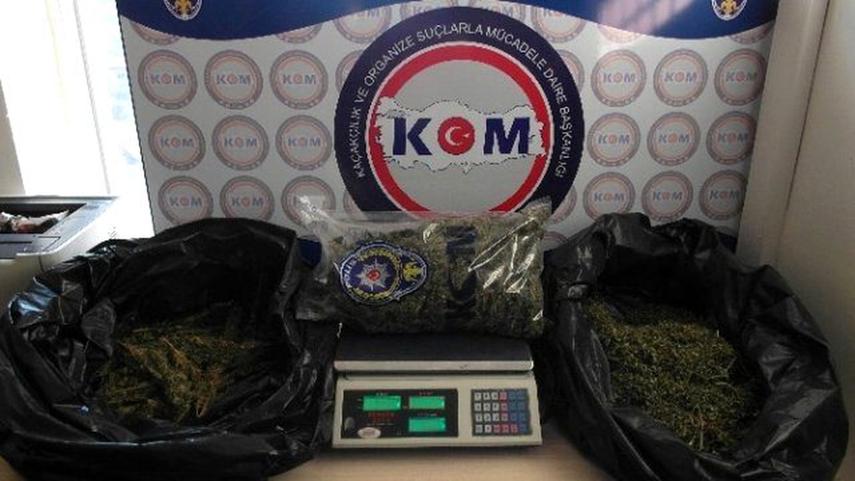 3 Kilogram Esrarla Yakalanan Zanlı Tutuklandı