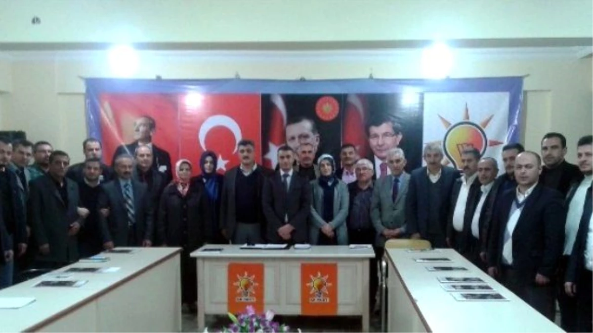 AK Parti Turhal İlçe Yönetim Kurulunda Görev Dağılımı