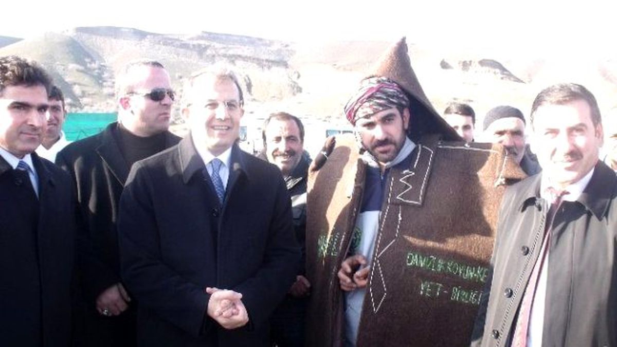 Bingöl\'de Koç Dağıtım Töreni