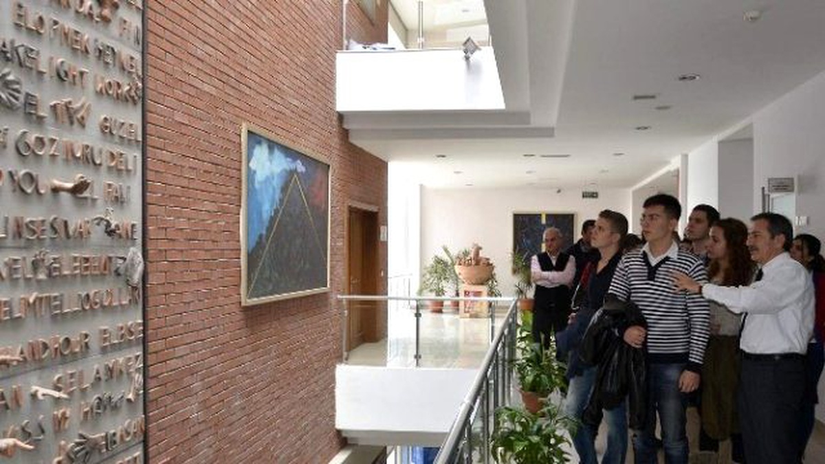 Bulgaristanlı Gençlerden Ataç\'a Ziyaret