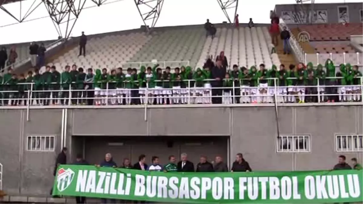 Bursaspor Futbol Okulları Merinos'ta Buluştu