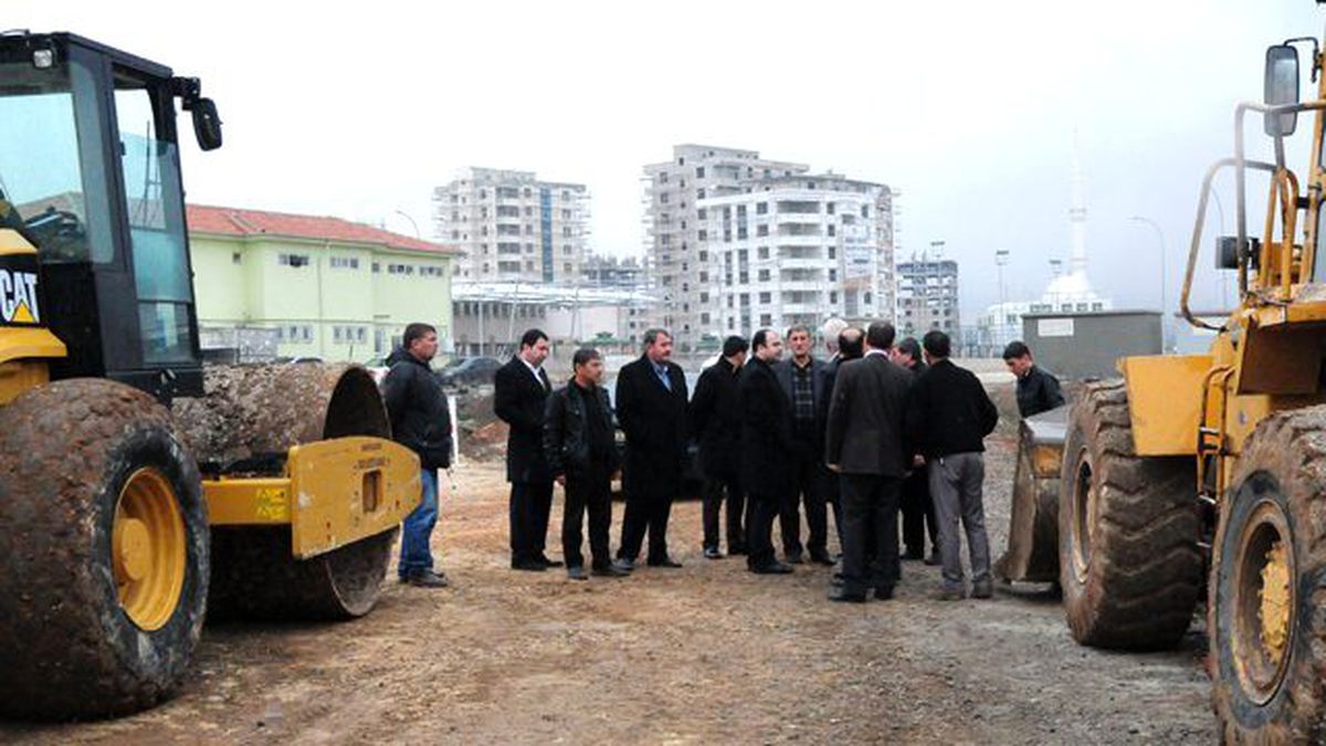 Çiftçi, Çalışmaları Yerinde İnceledi