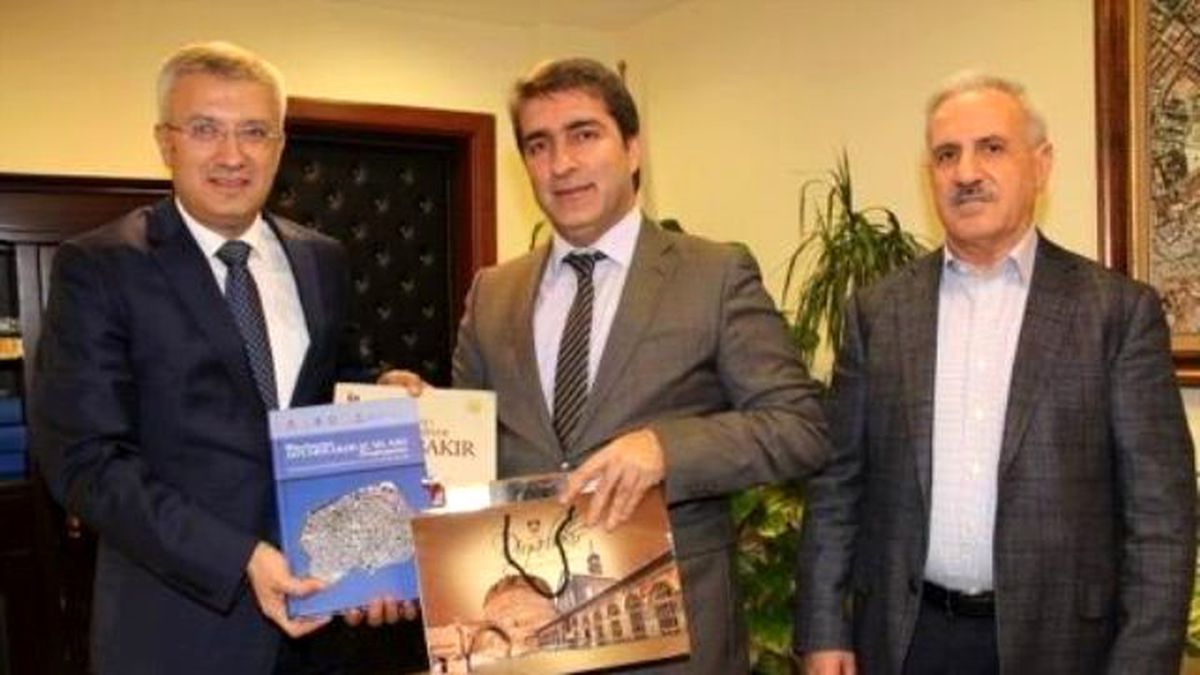 Disiad\'dan Solmaz\'a Ziyaret