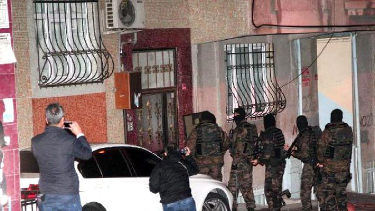 İstanbul Polisinden Şafak Vakti Operasyon