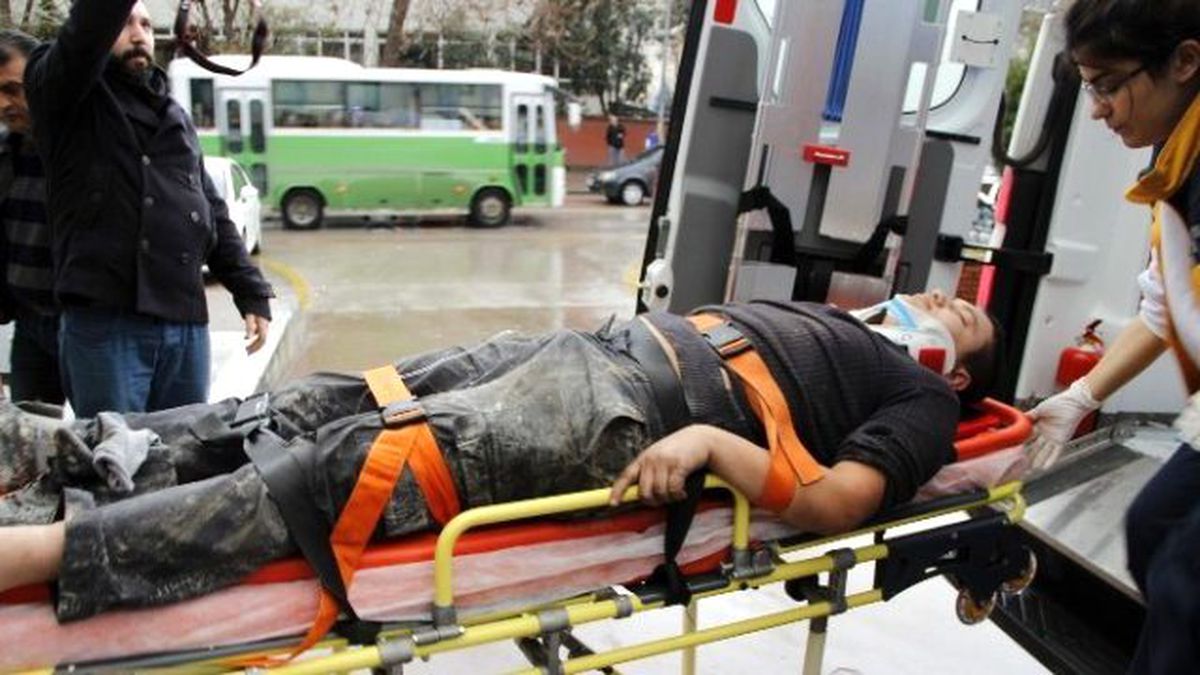 Merdiven Boşluğuna Düşen İşçi Yaralandı