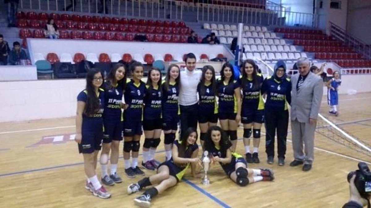 Osmaneli 75. Yıl Anadolu Lisesi Kız Voleybol Takımının Başarısı