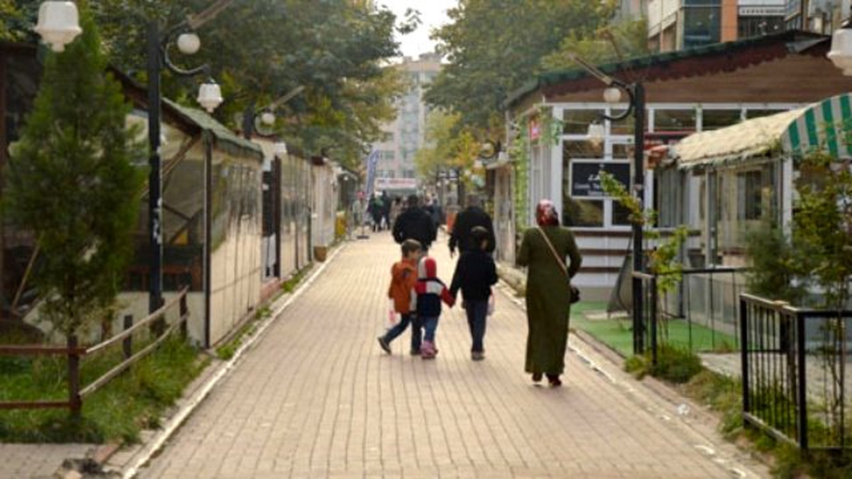 Sanat Sokağındaki Kafeler Kaldırıldı