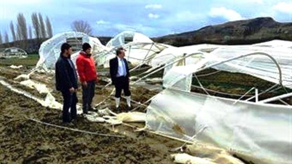 Tekirdağ\'da Lodos Seralara Hasar Verdi