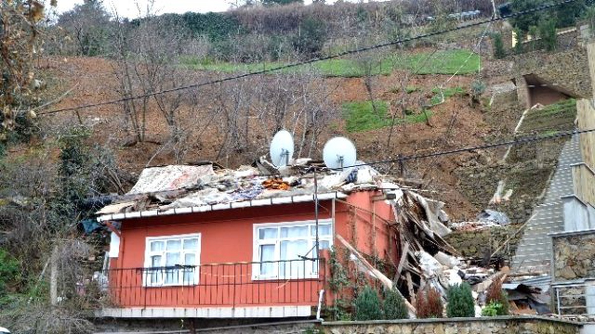 Toprak Kaymasının Oluşturduğu Tehlike Gün Aydınlanınca Ortaya Çıktı