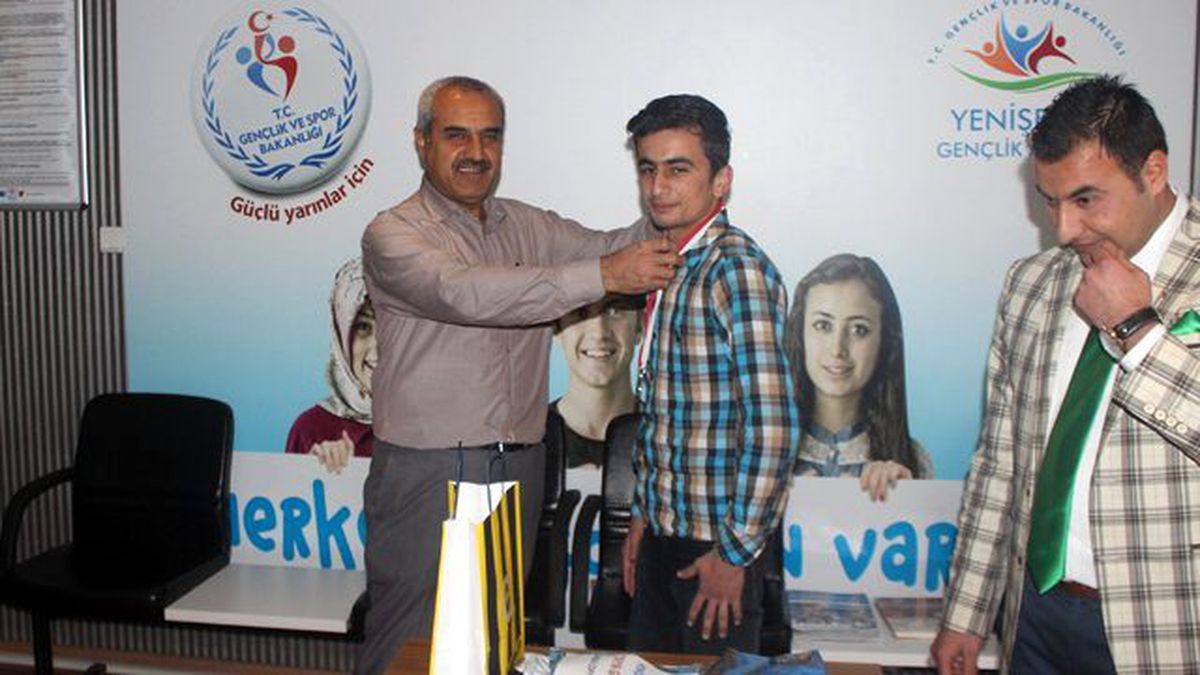 YGM\'de Ayın Gönüllüsü Seçildi