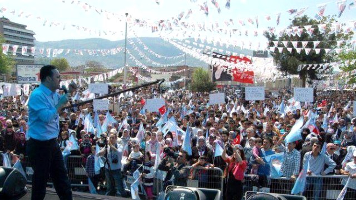 "İşsizlik Maaşı Asgari Ücrete Eşitlenmeli"