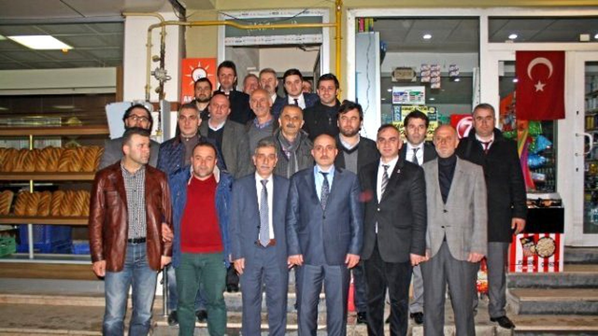 Başkan Adayı Fevzi Kılıç Kongre Davetiyelerini Kendi Dağıtıyor