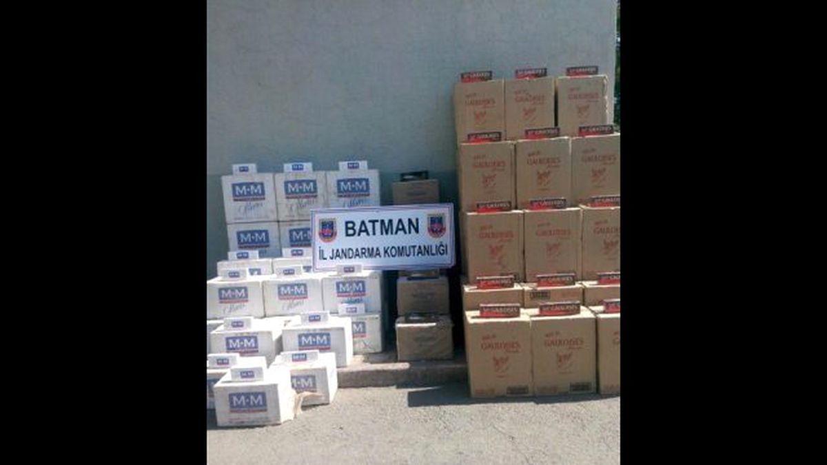 Batman'da 8 Bin 900 Paket Kaçak Sigara Ele Geçirildi
