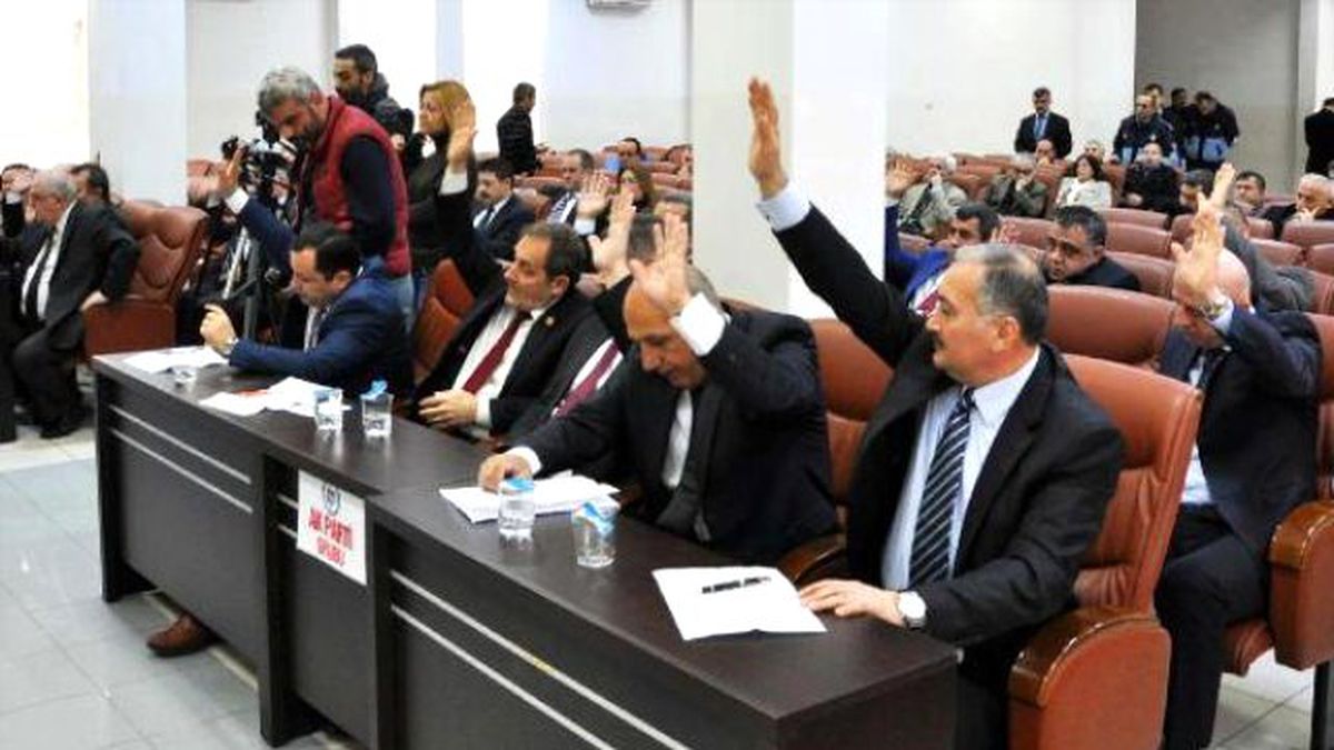 Belediye Meclisinde \'Cemevi İbadethane Sayısın\' Teklifi Kabul Edilmedi