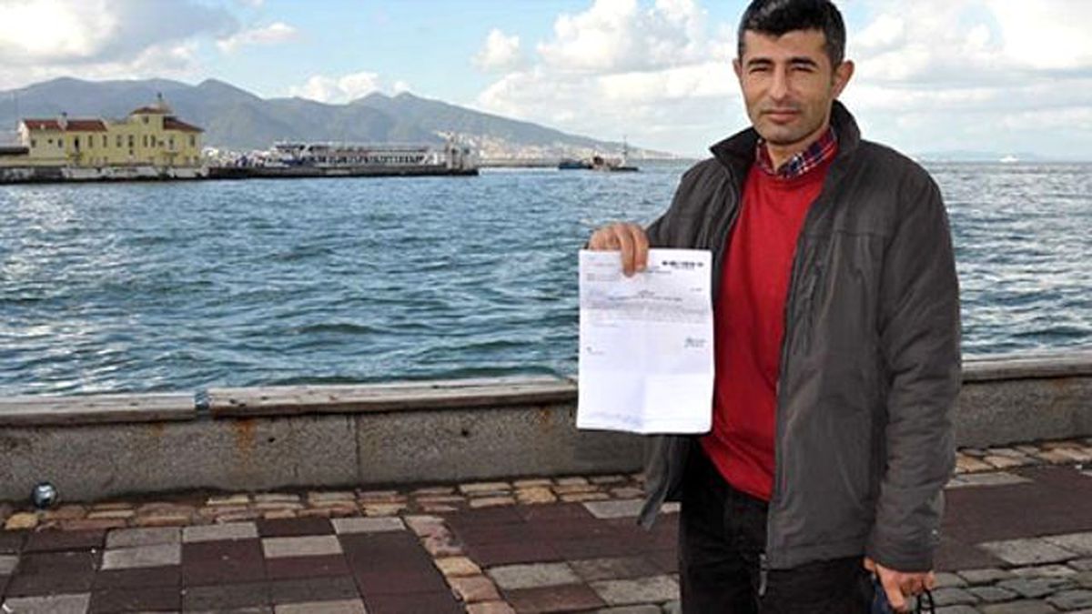 Öğretmen İnat Etti, Bir Liralık Banka Masrafını Geri Aldı