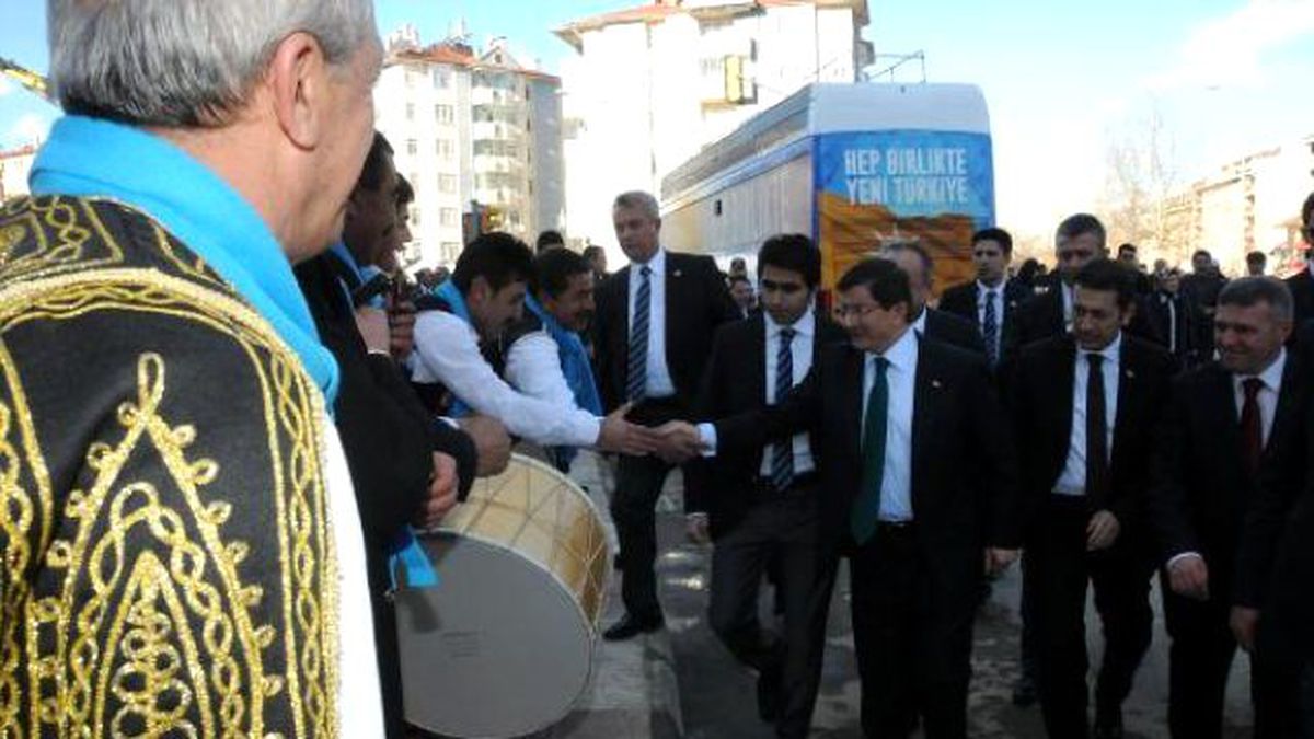 Davutoğlu: Ey Kılıçdaroğlu, Sen Ana Muhalefet Lideri Misin Yoksa Provokatör Müsün, Tahrikçi Misin?