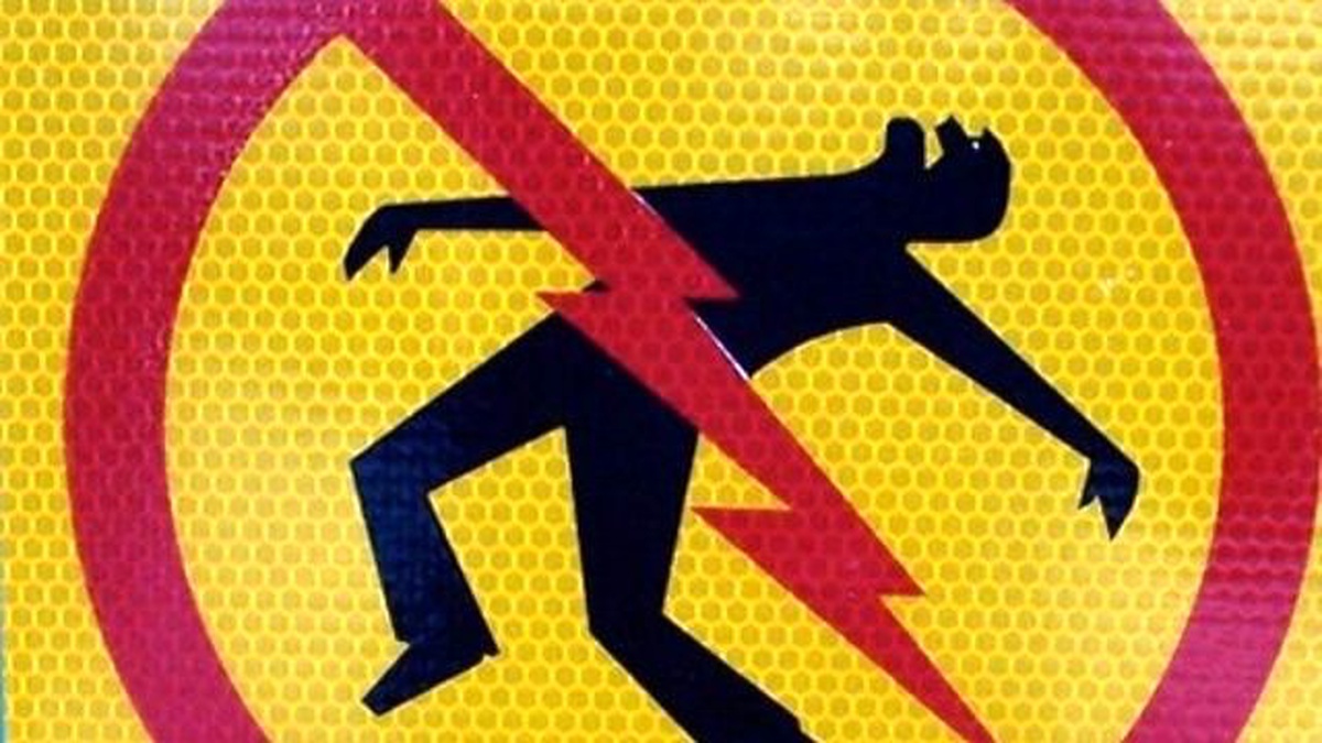 Demirci\'de Elektrik Akımına Kapılan Teknisyen Yaralandı