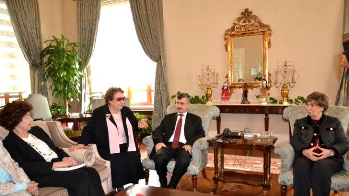 Dünya Kadınlar Konseyi Başkanı Schenk\'ten Vali Bektaş\'a Ziyaret