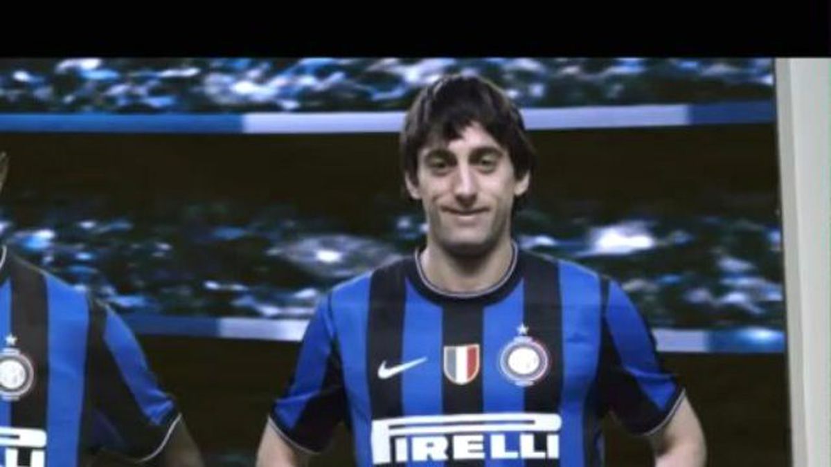 Efe Babacan İnter Milanlı Futbolcularla Pirelli Reklamında