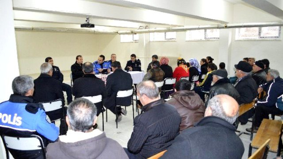 Erzincan Emniyetinden İzzetpaşa Mahallesine Saht Toplantısı