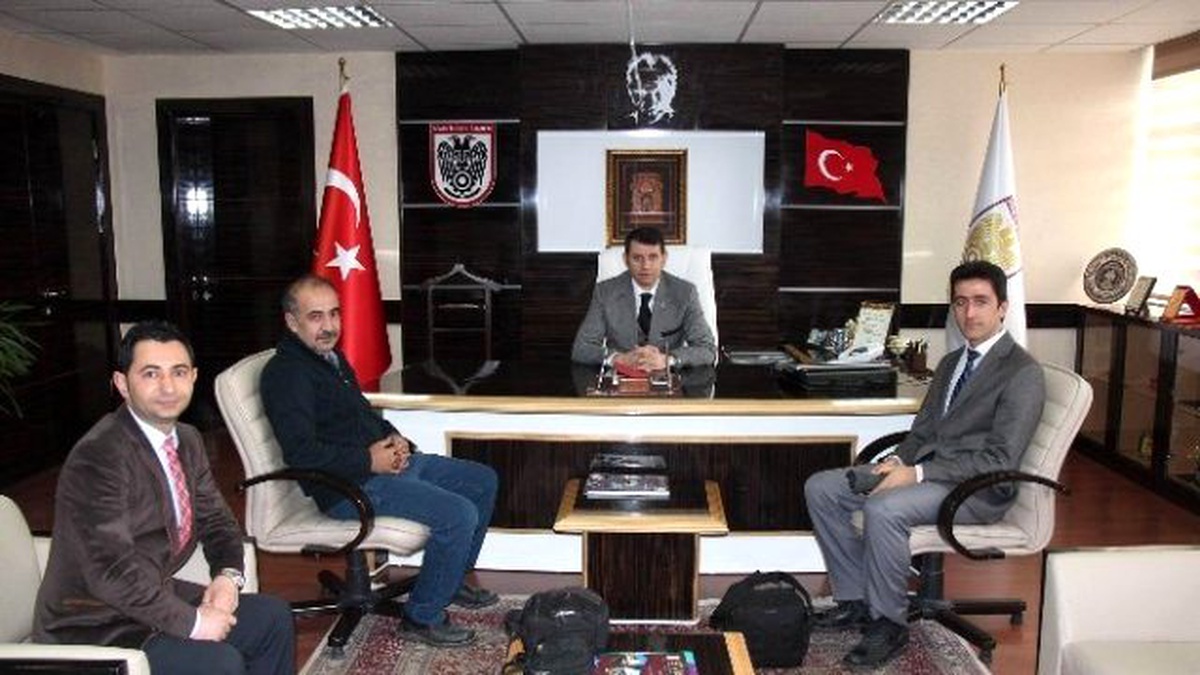 Fotoğraf Sanatçıları Derneği\'nden, Ayhan\'a Ziyaret