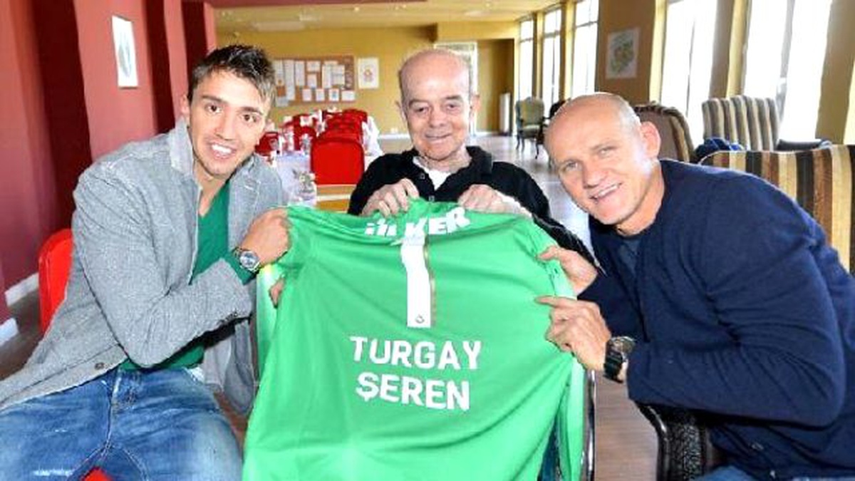 Galatasaraylı Muslera ve Taffarel\'den Turgay Şeren\'e Ziyaret