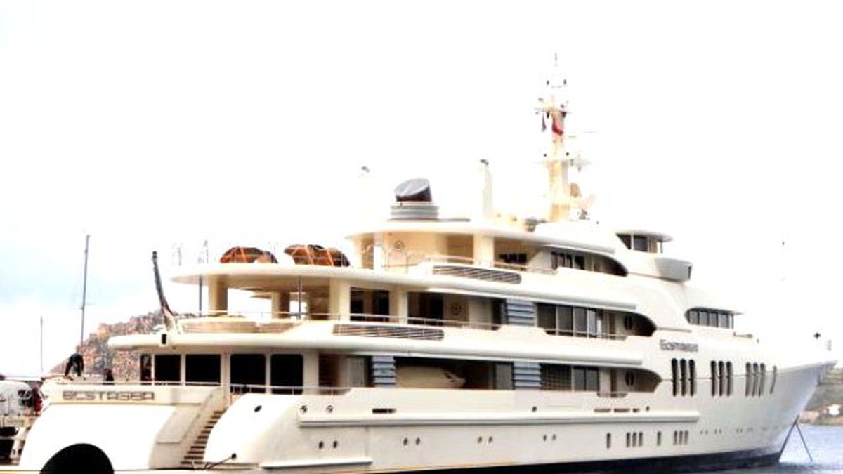Fiyaz Kardeşlerin Süper Lüks Yatı, Bodrum\'a 500 Bin Dolar Bıraktı