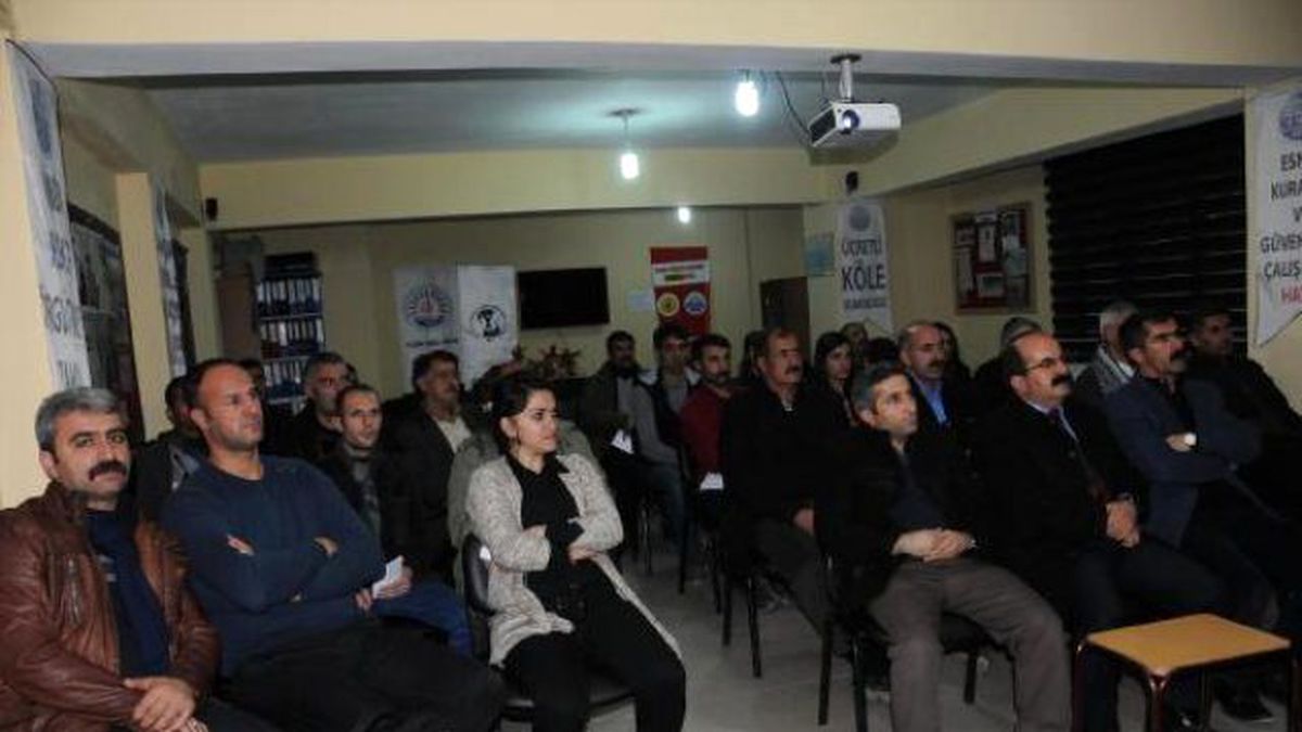 HDP\'den, Hakkari\'de Seçim Toplantısı