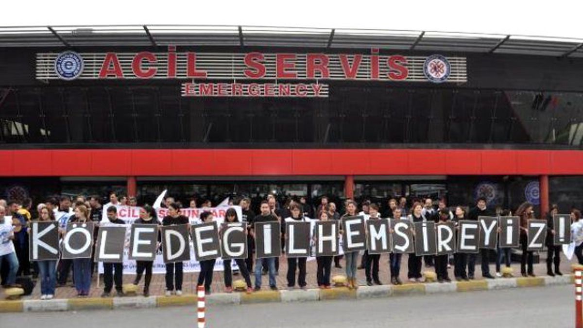 Hemşirelerden Oturma Eylemi