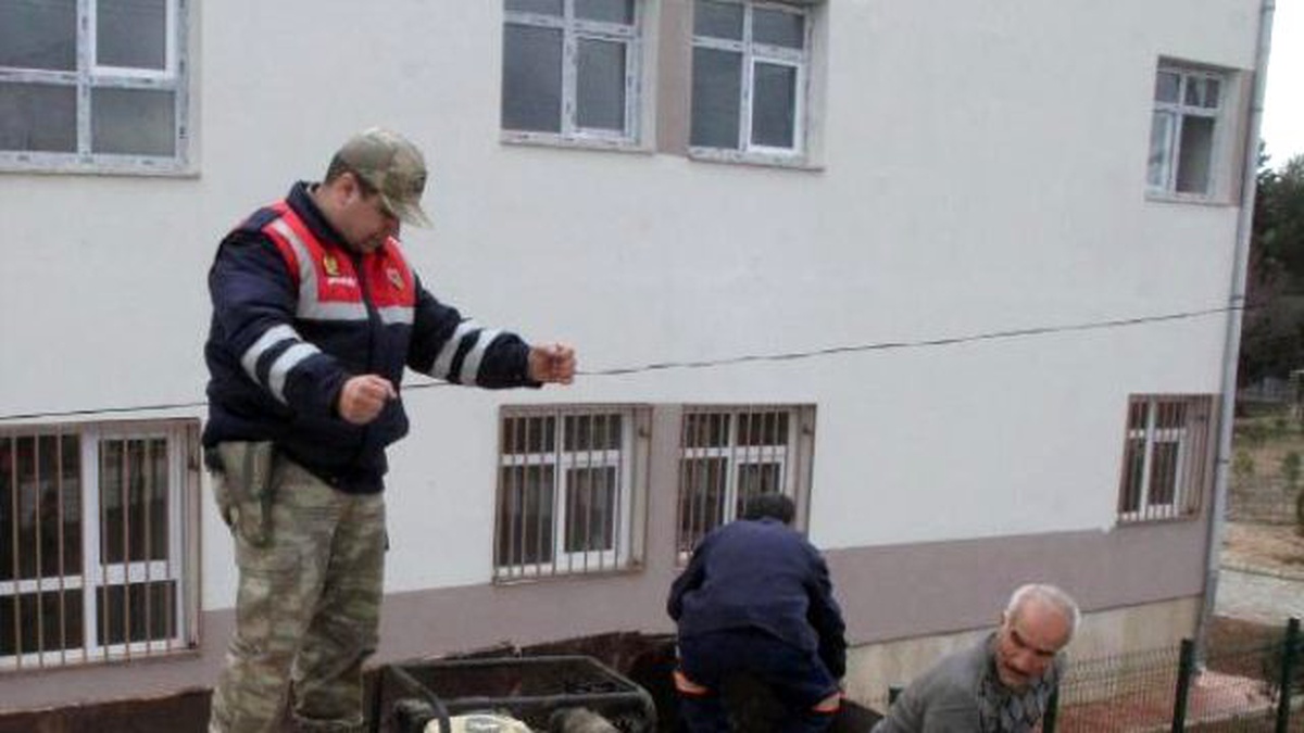Jandarmaya Yakalanmamak İçin Kamyondan Atlayan Suriyeli Öldü