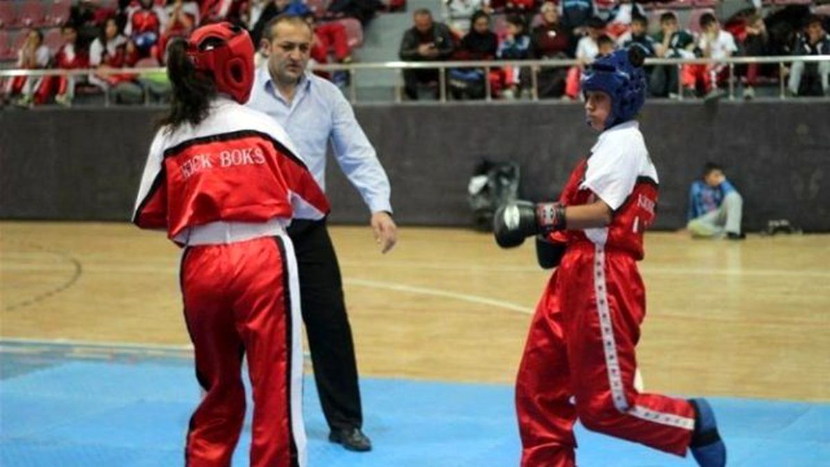 Kickboks Erciyes Dostluk Turnuvası Sona Erdi