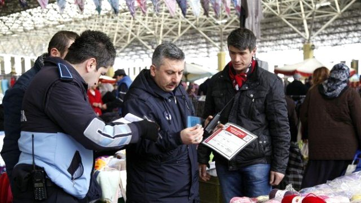 Odunpazarı\'nda Zabıta\'nın Pazar Denetimi