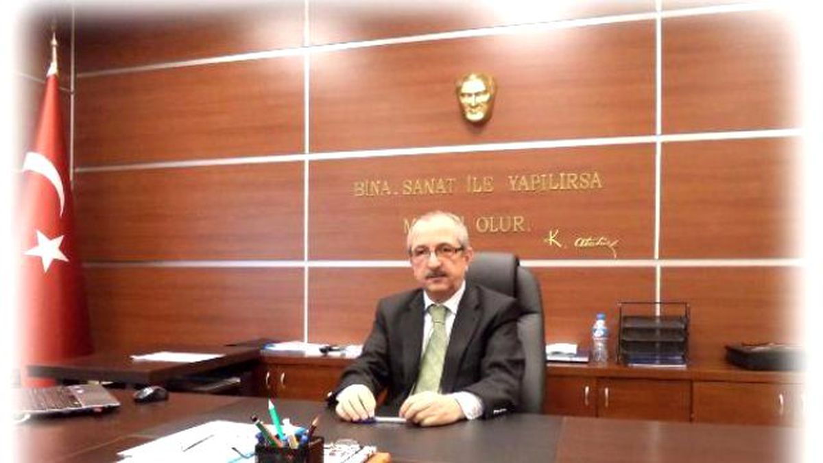 Sakarya Valisi Coş, İl Müdürü ve Yardımcılarını Görevden Aldı