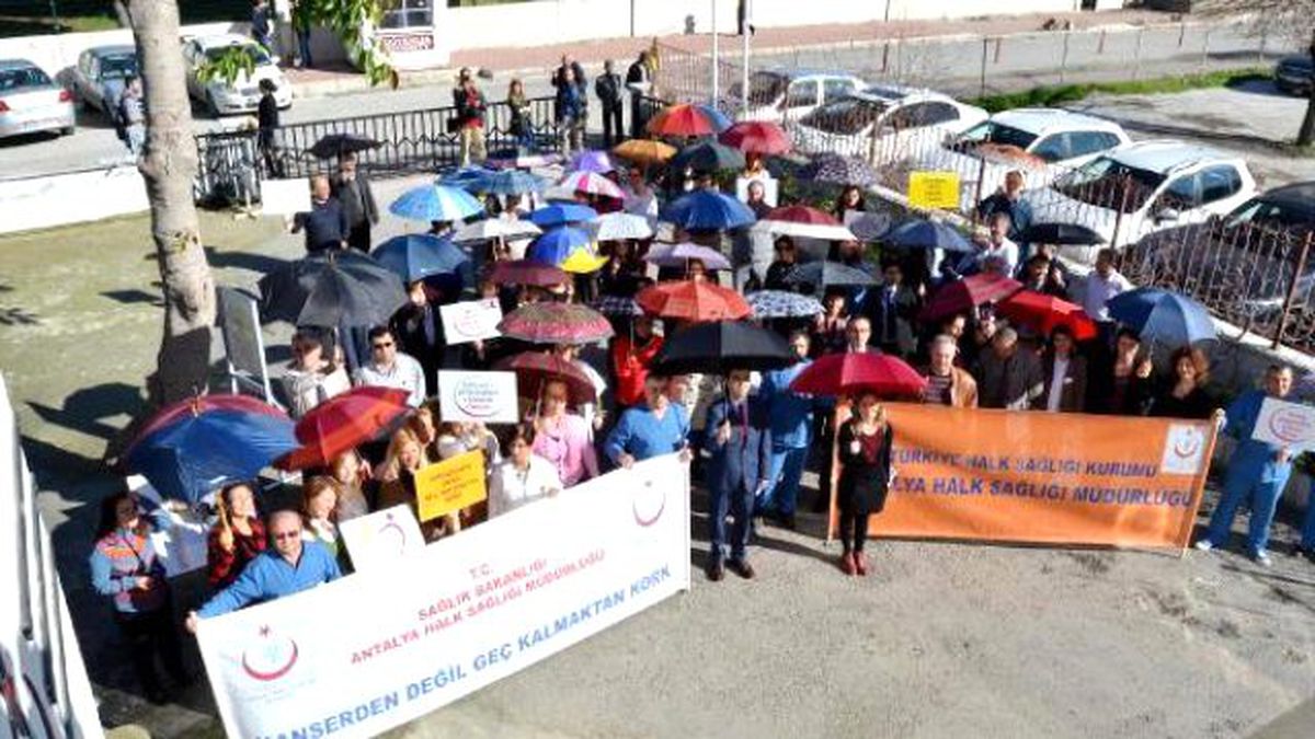 Şemsiyeler, Kanserden Korunmak İçin Açıldı