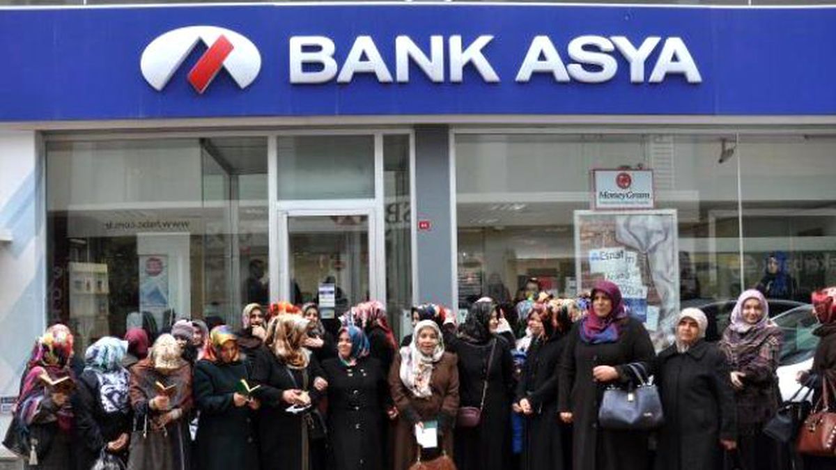 Sivas\'ta Bank Asya\'ya Destek Eylemi