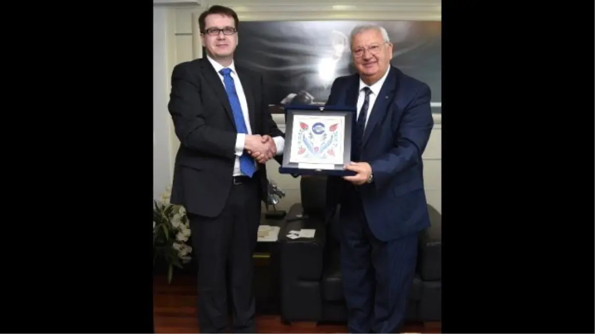 Türkiye\'nin Çek Cumhuriyetiyle Ticaret Hacmi Yeterli Değil